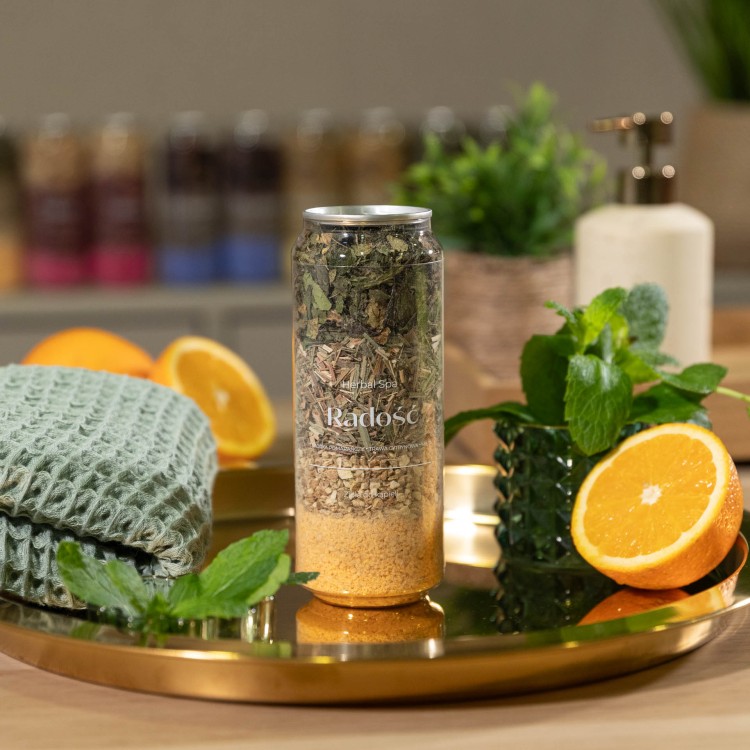Radość – zioła do kąpieli z pomarańczą i trawą cytrynową w puszce Herbal SPA z pomarańczami